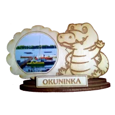 Wycinanka krokodyl z widokiem na podstawce.